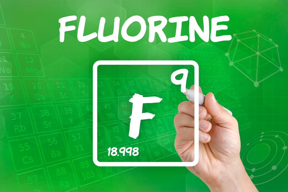How does fluoride work